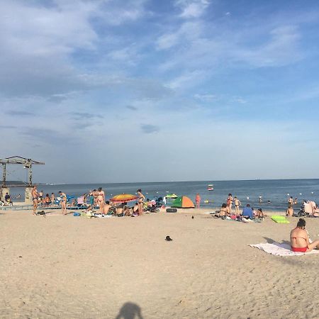 Квартира у моря, тихий район, все удобства, 200 м до пляжа, до центра города15 мин Одесса Экстерьер фото